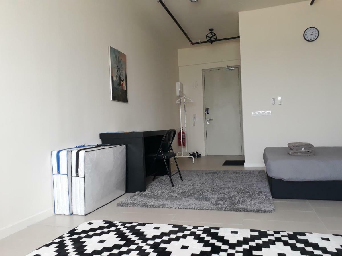 Mufasa Suites At Tamarind Suites With Wifi Netflix Coway Level 8 사이버자야 외부 사진