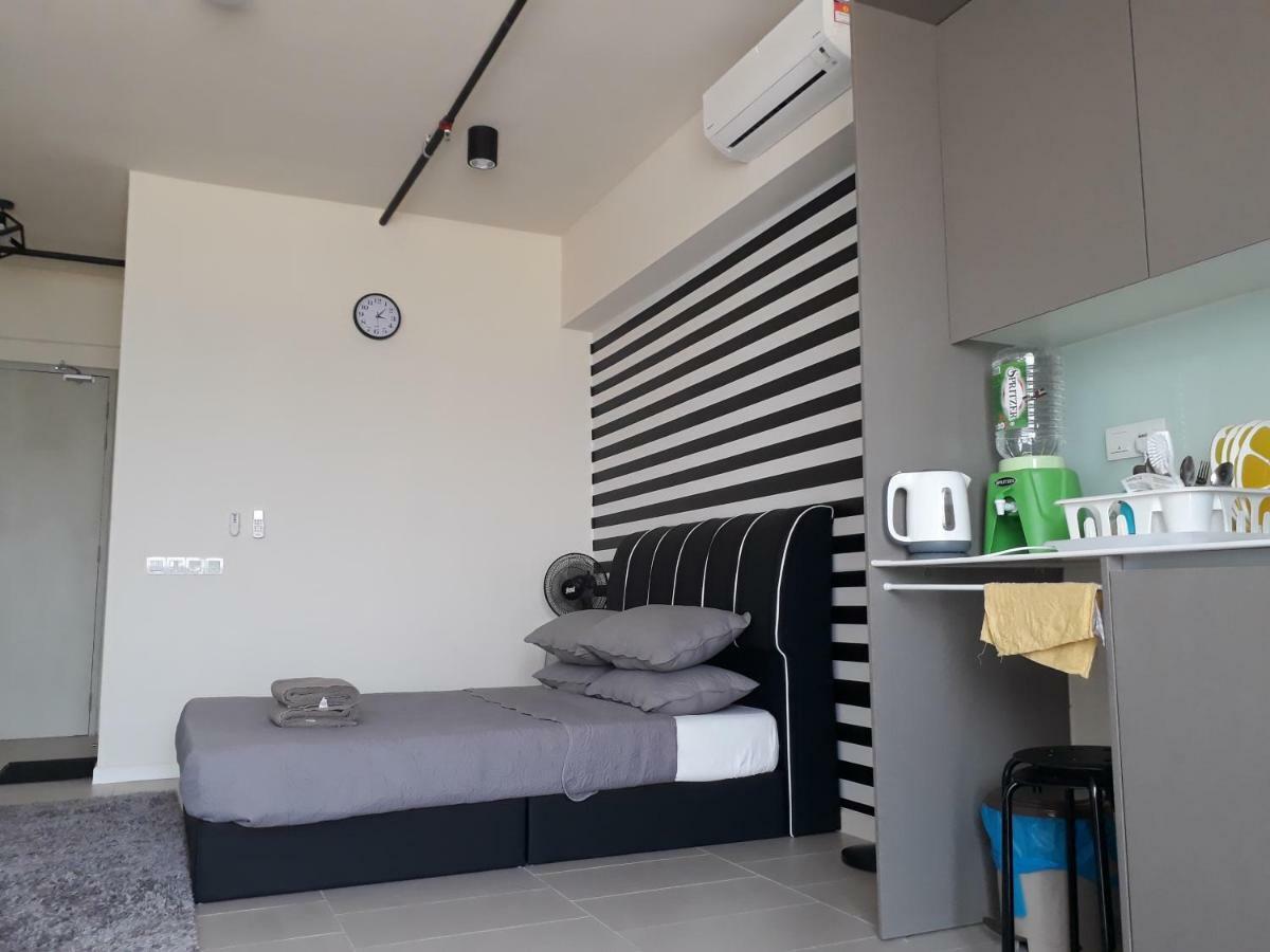 Mufasa Suites At Tamarind Suites With Wifi Netflix Coway Level 8 사이버자야 외부 사진